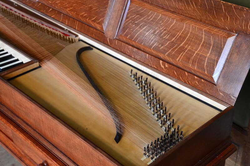 photo de construction d'un clavicorde